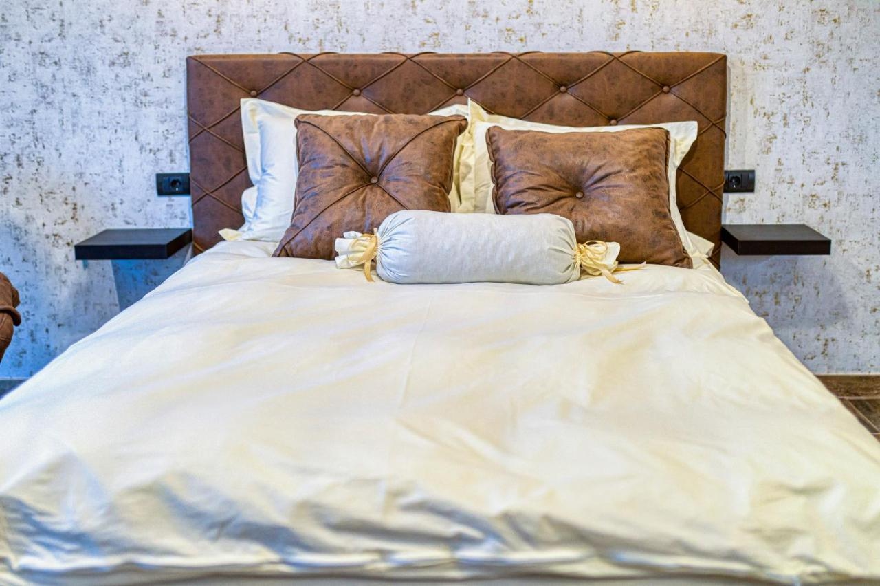 Apartmani Tiske Noci Bečej Buitenkant foto
