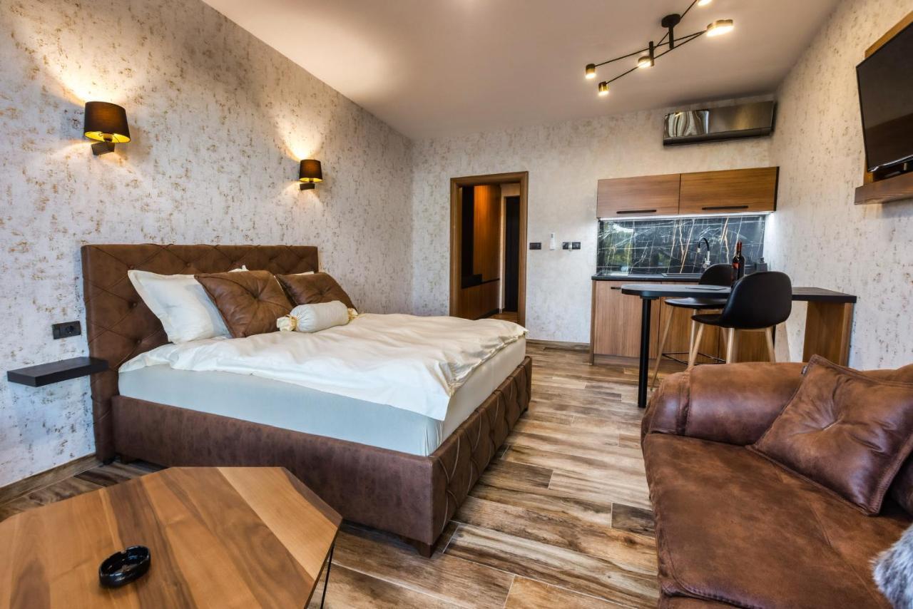 Apartmani Tiske Noci Bečej Buitenkant foto