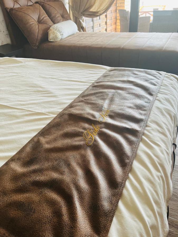 Apartmani Tiske Noci Bečej Buitenkant foto